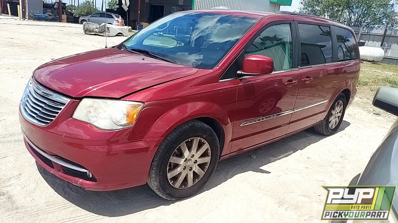 Photo of 2013 Chrysler Town & Country