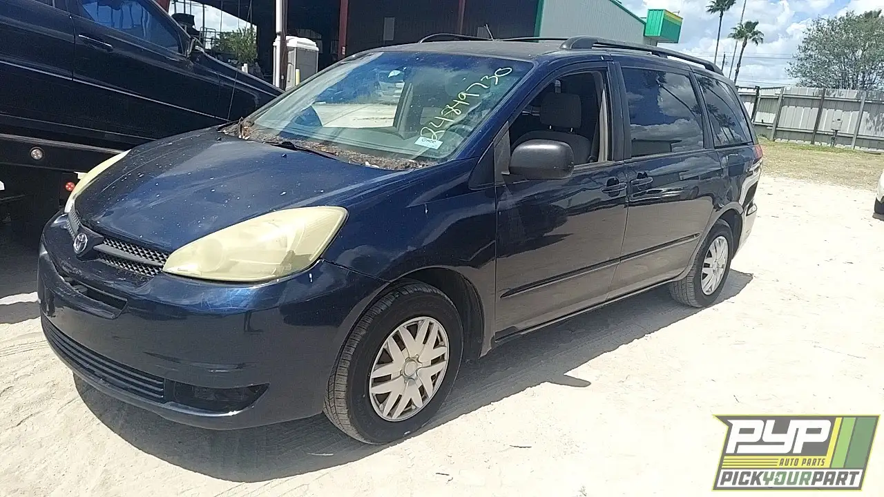 Photo of 2004 Toyota Sienna