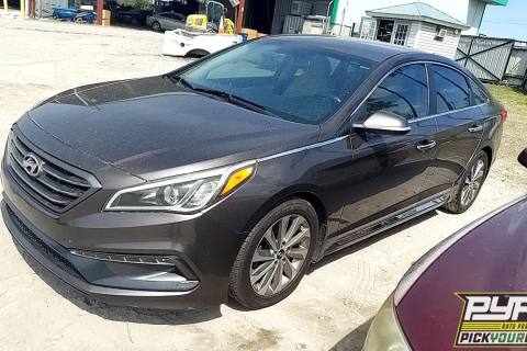 Photo of 2015 Hyundai Sonata