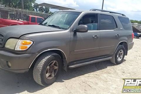 Photo of 2004 Toyota Sequoia