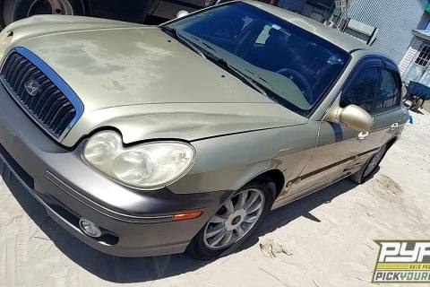 Photo of 2004 Hyundai Sonata