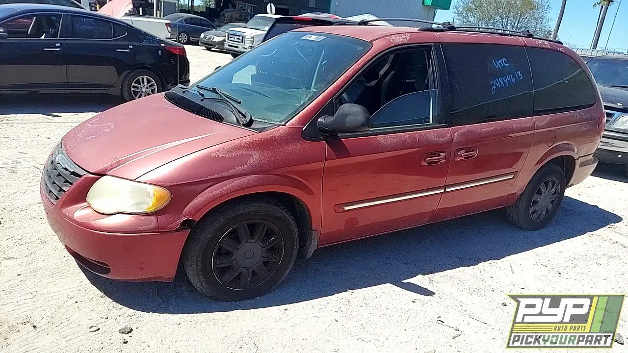 Photo of 2006 Chrysler Town & Country