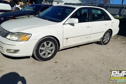 Photo of 2000 Toyota Avalon