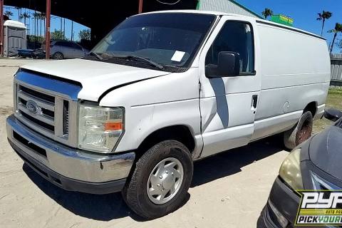 Photo of 2013 Ford E-250