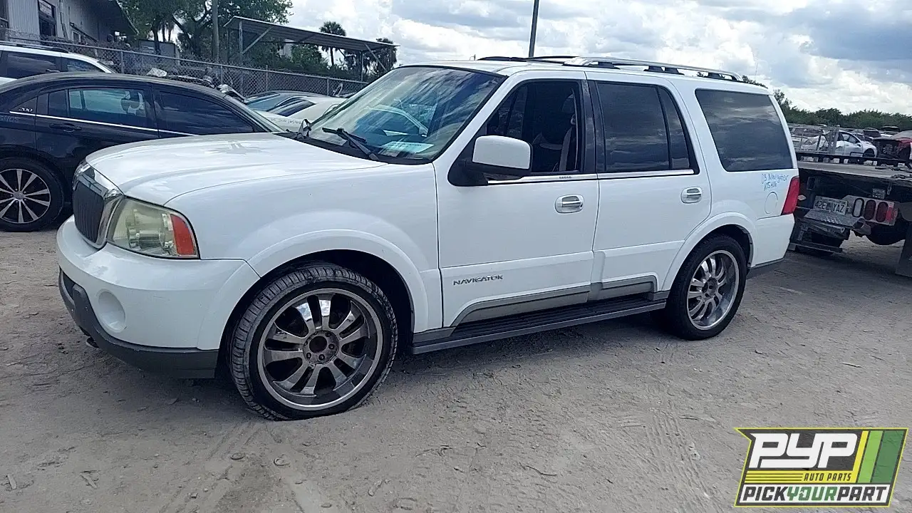 Photo of 2003 Lincoln Navigator