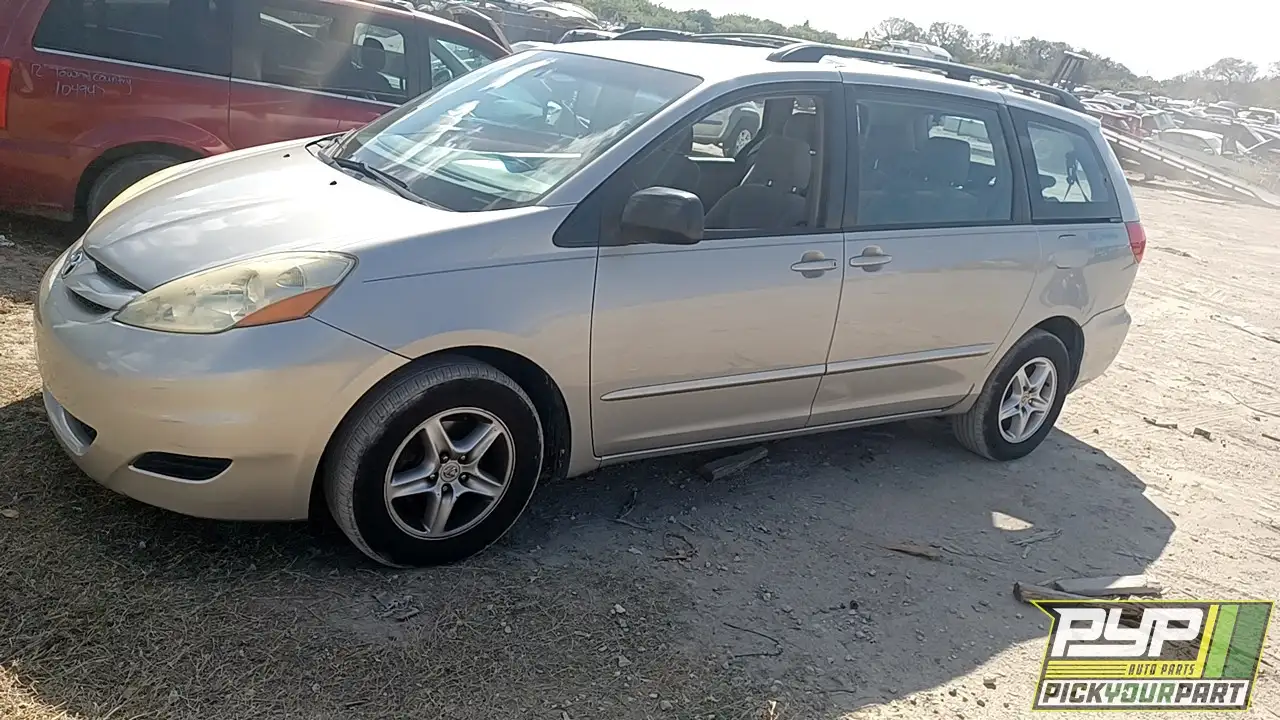 Photo of 2006 Toyota Sienna