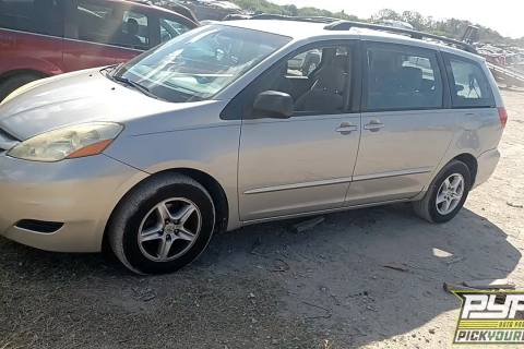 Photo of 2006 Toyota Sienna
