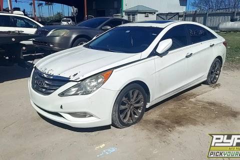 Photo of 2011 Hyundai Sonata
