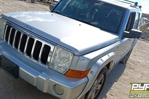 Photo of 2008 Jeep Commander