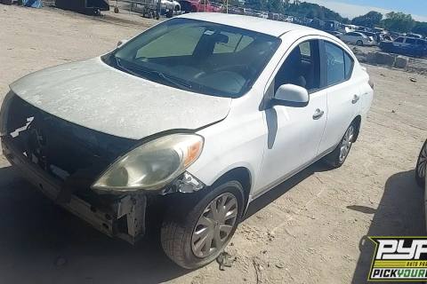Photo of 2013 Nissan Versa