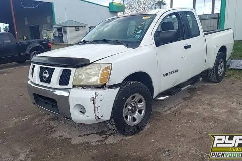 Photo of 2005 Nissan Titan