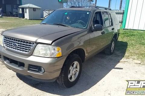 Photo of 2005 Ford Explorer