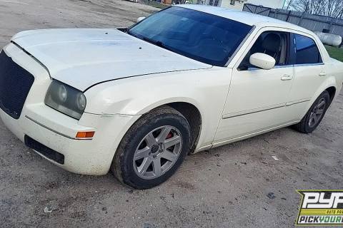 Photo of 2005 Chrysler 300