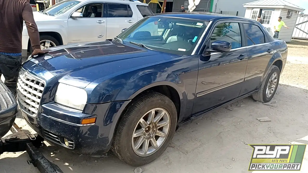 Photo of 2005 Chrysler 300