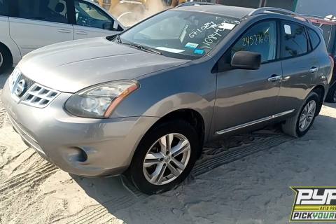 Photo of 2015 Nissan Rogue Select