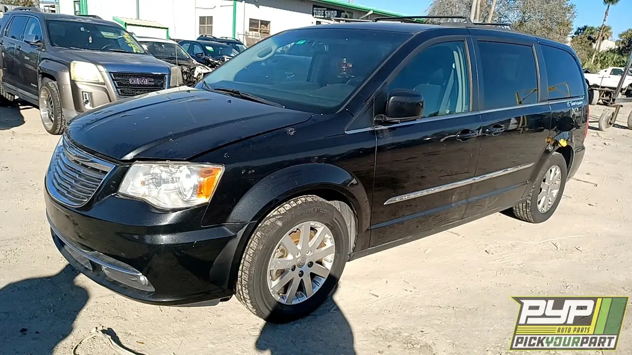 Photo of 2015 Chrysler Town & Country
