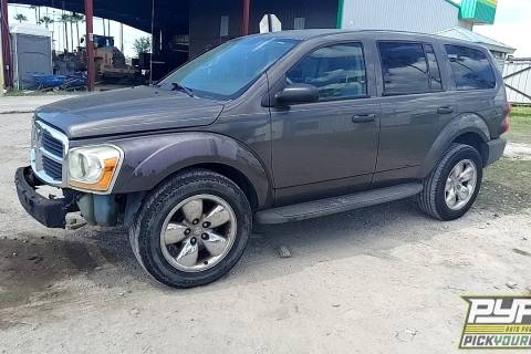 Photo of 2004 Dodge Durango