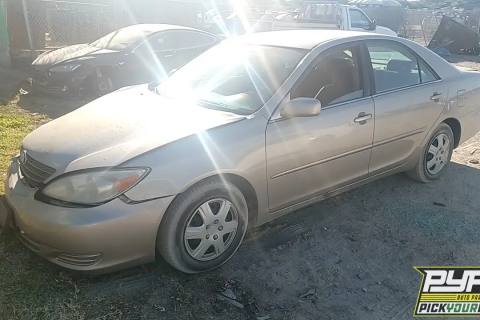 Photo of 2004 Toyota Camry