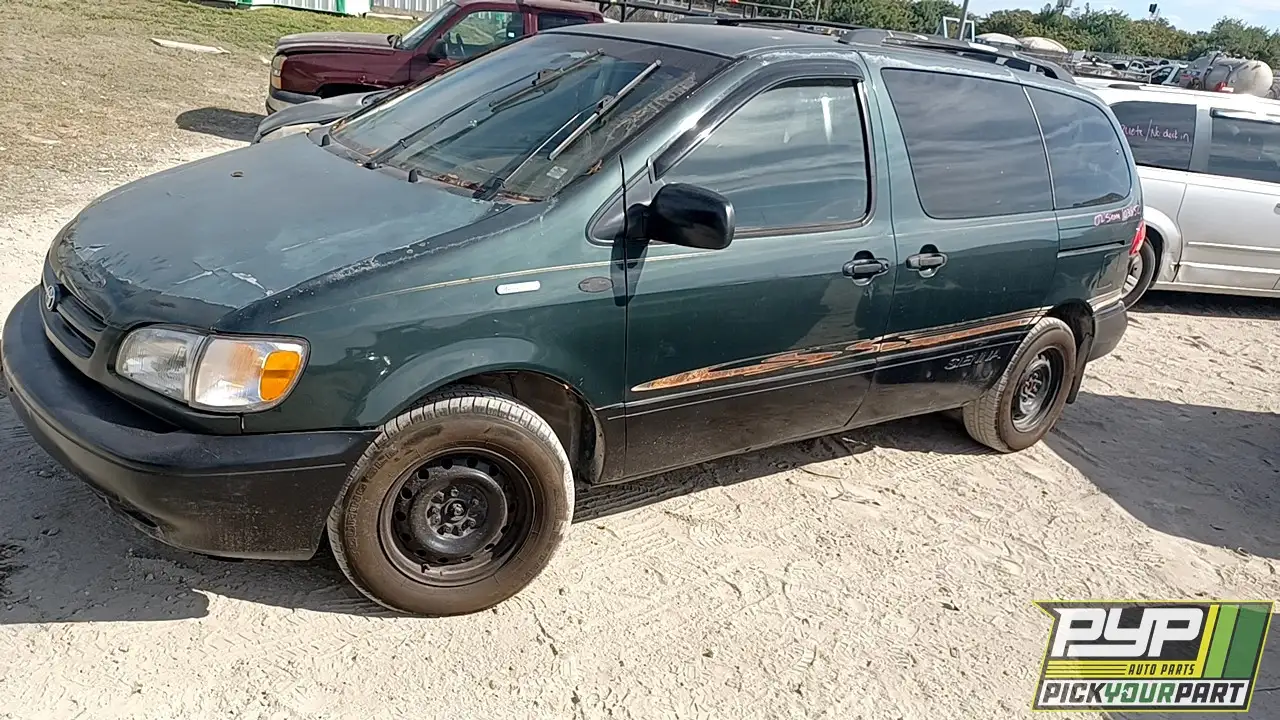 Photo of 2002 Toyota Sienna