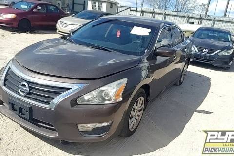 Photo of 2015 Nissan Altima