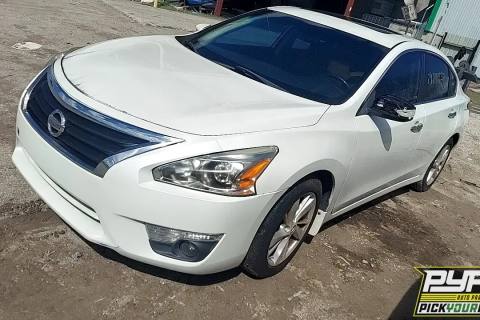 Photo of 2014 Nissan Altima