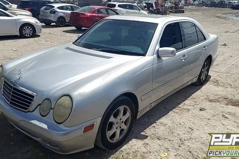 Photo of 2002 Mercedes-Benz E320