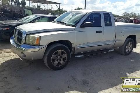 Photo of 2005 Dodge Dakota