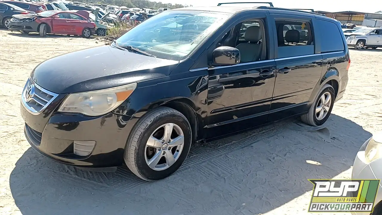 Photo of 2011 Volkswagen Routan