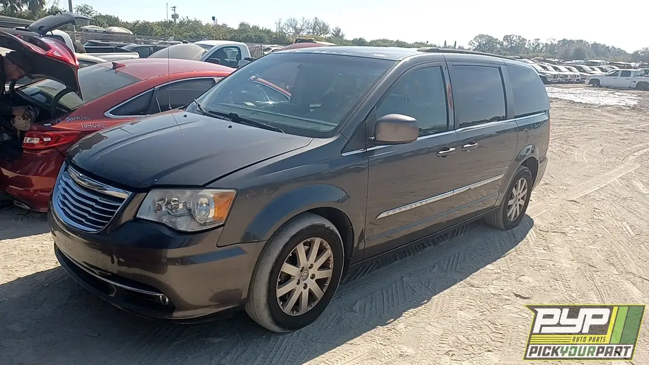 Photo of 2015 Chrysler Town & Country