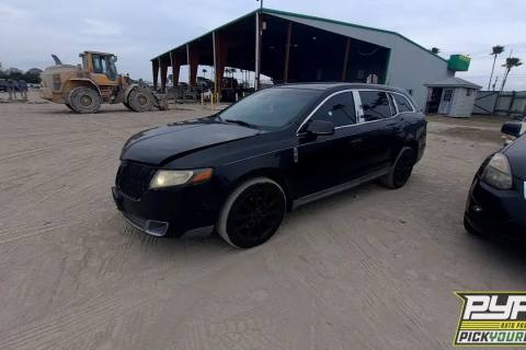 Photo of 2010 Lincoln Mkt