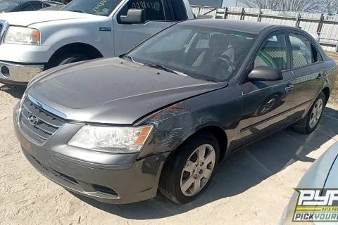 Photo of 2010 Hyundai Sonata