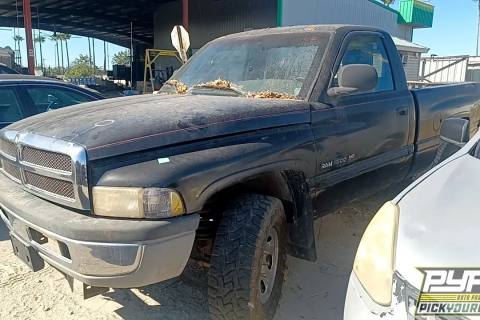 Photo of 2001 Dodge Ram 1500