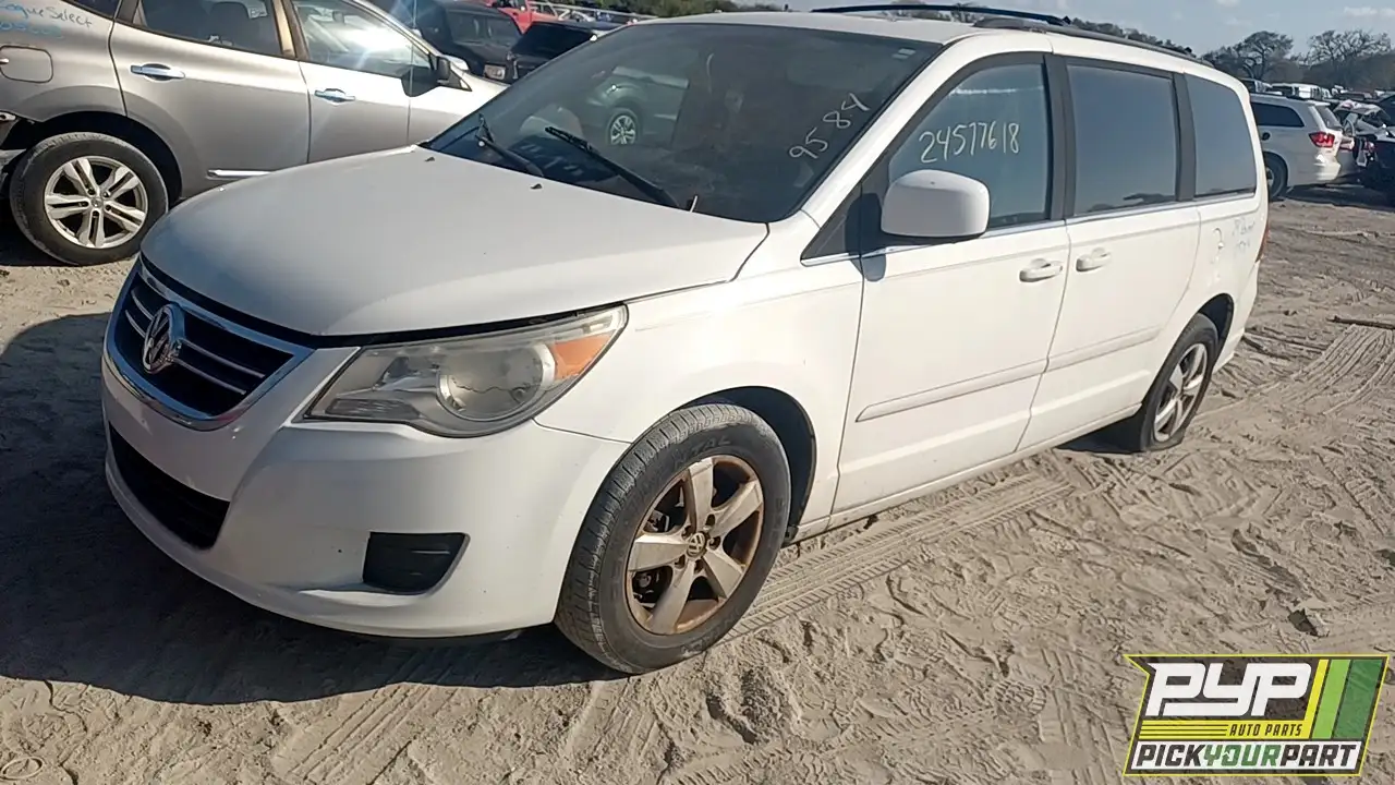 Photo of 2009 Volkswagen Routan