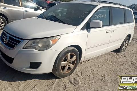 Photo of 2009 Volkswagen Routan