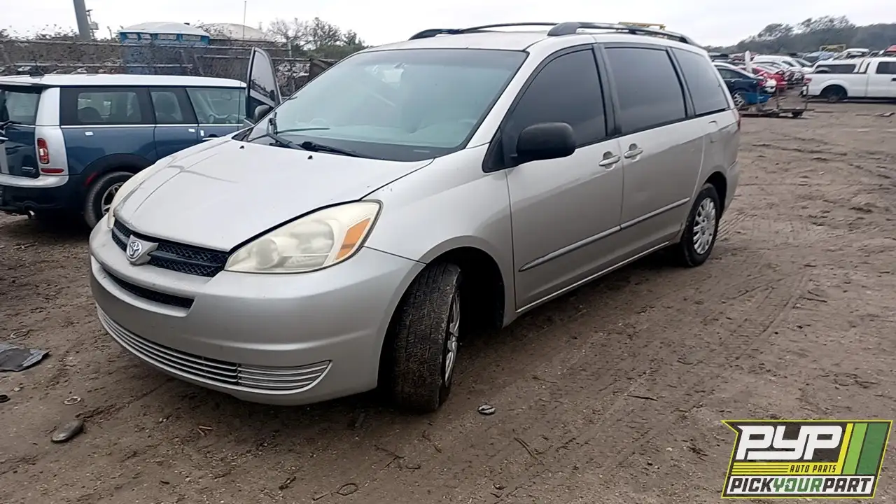 Photo of 2004 Toyota Sienna
