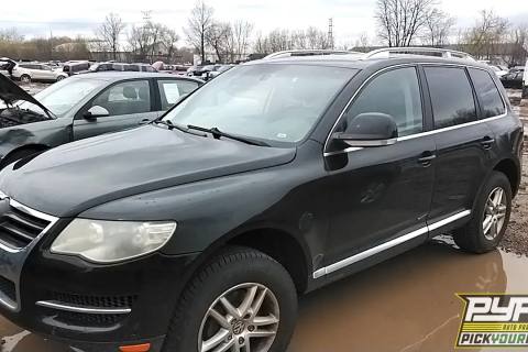 Photo of 2008 Volkswagen Touareg