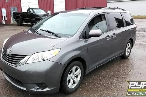 Photo of 2012 Toyota Sienna