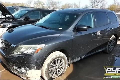 Photo of 2013 Nissan Pathfinder
