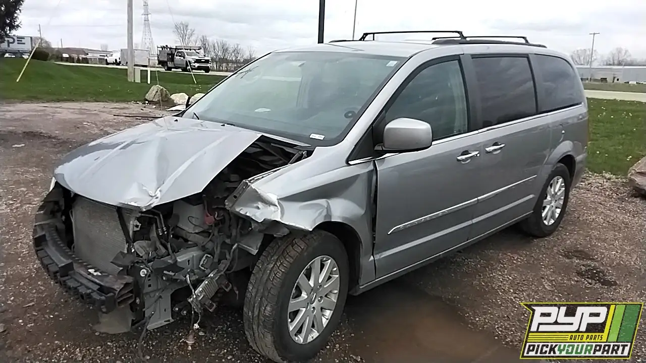 Photo of 2015 Chrysler Town & Country