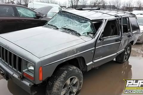 Photo of 2001 Jeep Cherokee