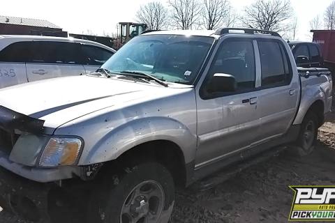 Photo of 2004 Ford Explorer Sport Trac