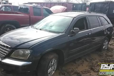 Photo of 2004 Chrysler Pacifica