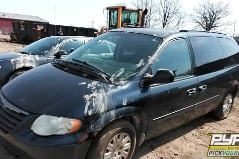 Photo of 2007 Chrysler Town & Country