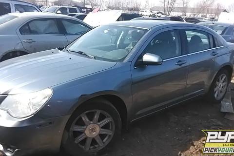 Photo of 2008 Chrysler Sebring