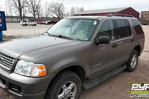 Photo of 2004 Ford Explorer