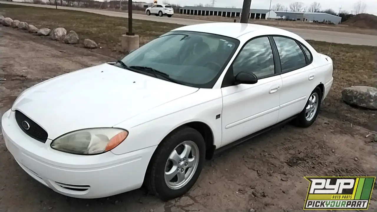 Photo of 2004 Ford Taurus