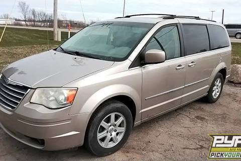 Photo of 2009 Chrysler Town & Country
