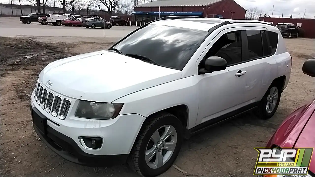Photo of 2015 Jeep Compass