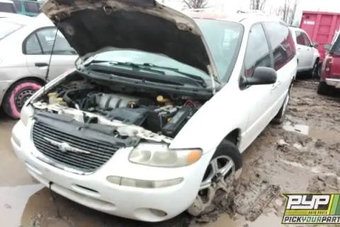 Photo of 1999 Chrysler Town & Country