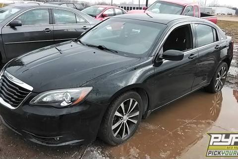Photo of 2012 Chrysler 200